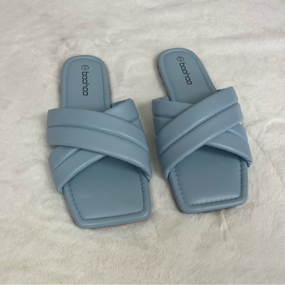 NWT BOOHOO WIDE WIDTH PADDED CRISS STRAP SLIDE SANDALS IN PASTEL BLUE SIZE 6 - Picture 13 of 15